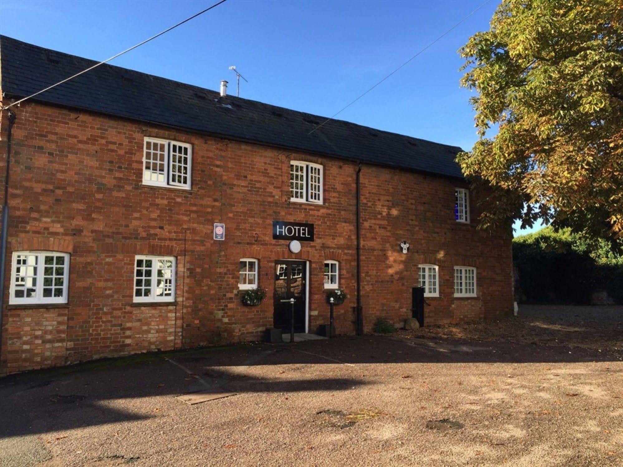 The White Hart Hotell Sherington Exteriör bild