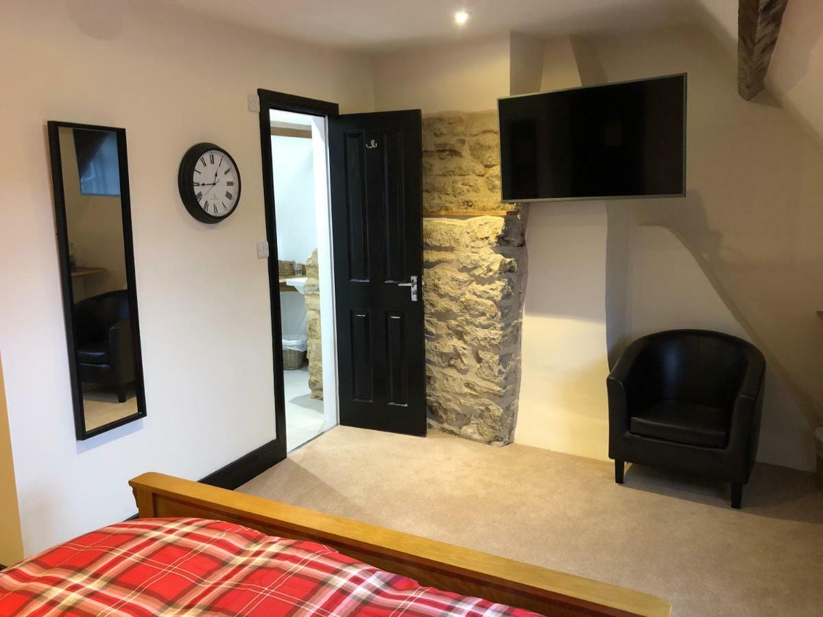 The White Hart Hotell Sherington Exteriör bild