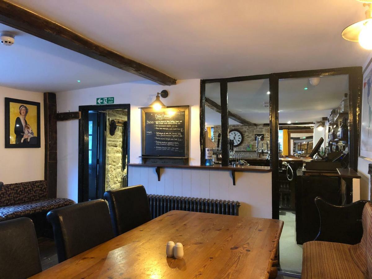 The White Hart Hotell Sherington Exteriör bild