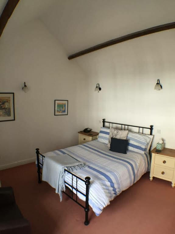 The White Hart Hotell Sherington Exteriör bild